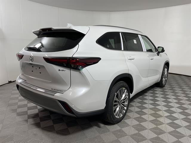New 2026 Toyota Highlander Platinum AWD/4WD image 7