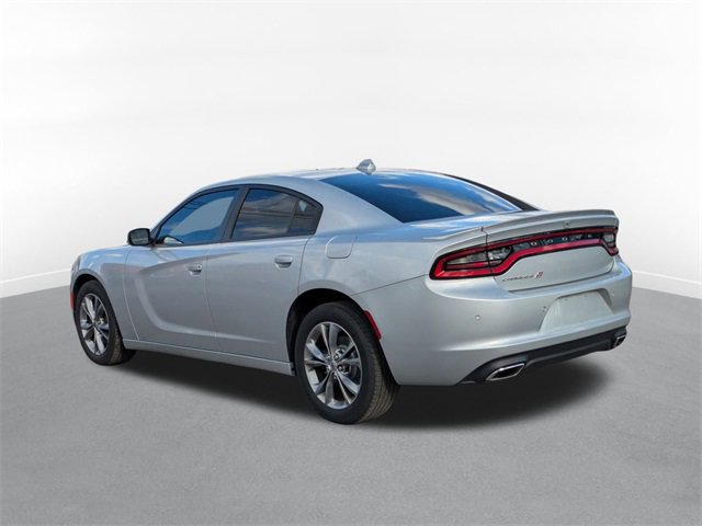 Used 2020 Dodge Charger SXT image 4