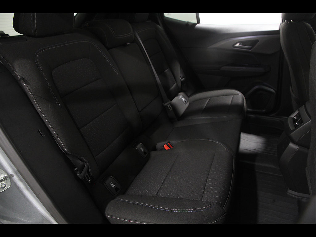 Used 2025 Chevrolet Equinox EV LT w/ Comfort Package FWD image 18