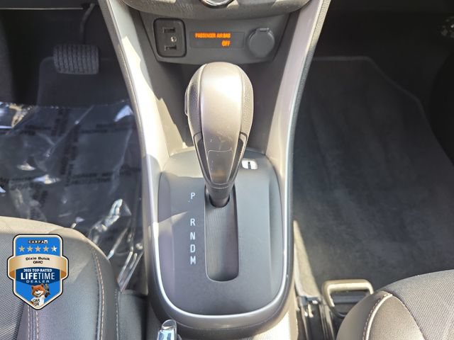 Certified 2022 Chevrolet Trax LT w/ LT Convenience Package FWD image 27
