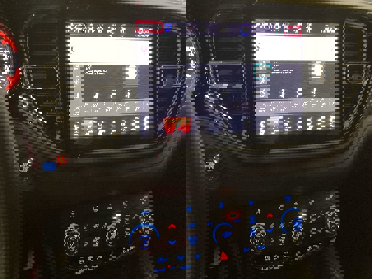 Used 2025 Dodge Durango GT image 12