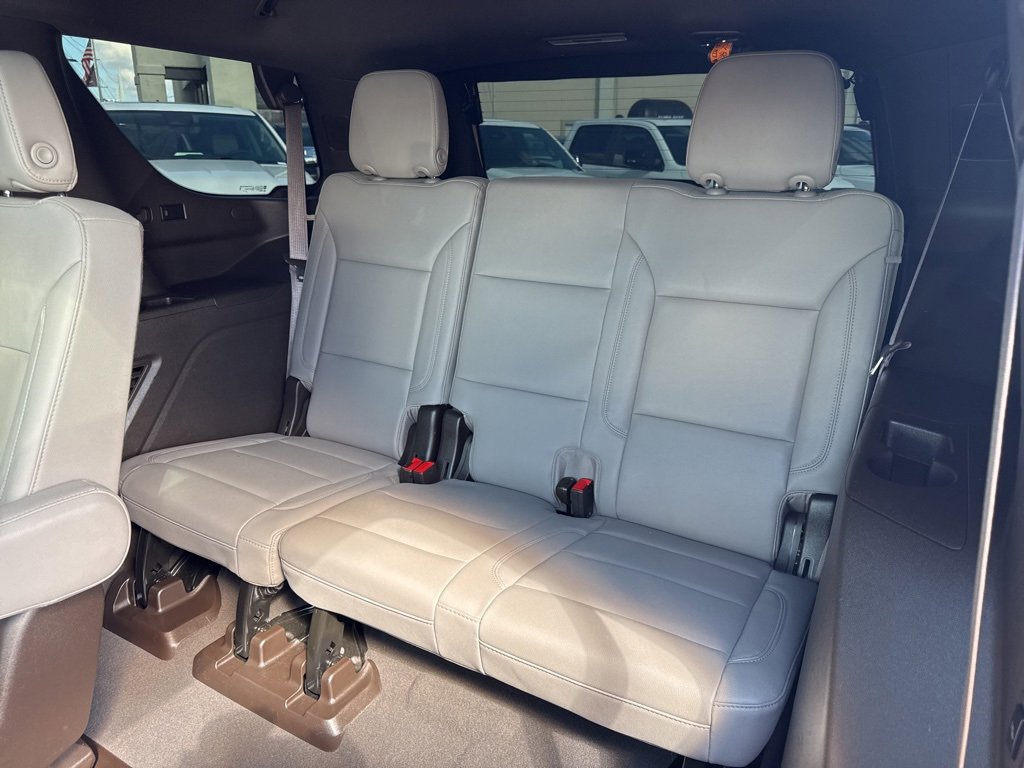 Used 2023 Chevrolet Tahoe Z71 w/ Luxury Package image 24