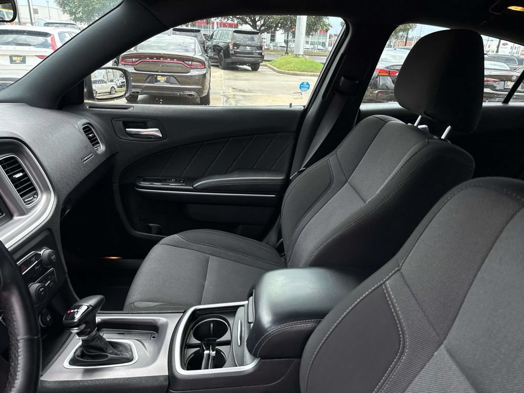 Used 2022 Dodge Charger SXT RWD image 15