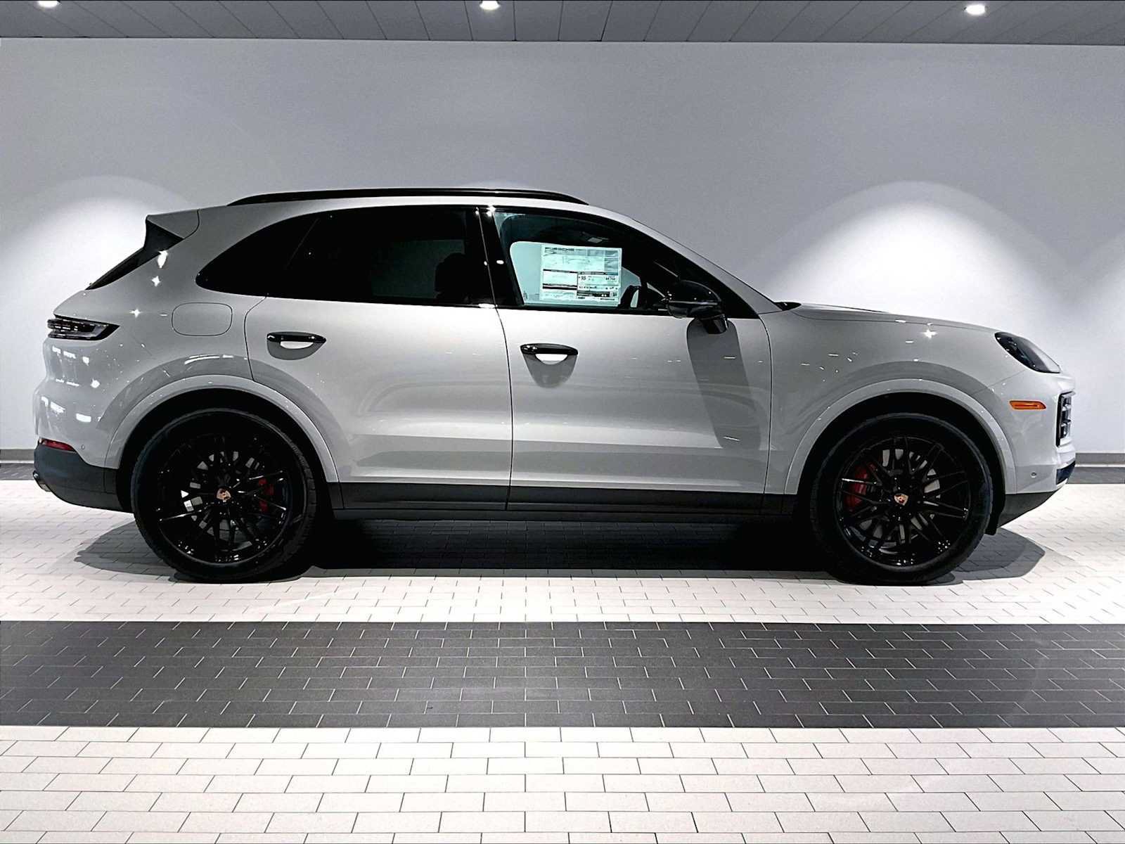 New 2026 Porsche Cayenne S AWD/4WD image 8
