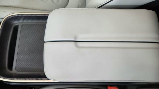 Used 2024 Rivian R1S Adventure image 54