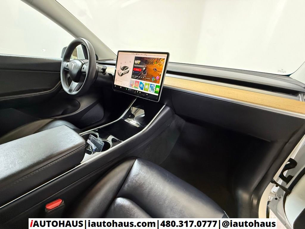 Used 2020 Tesla Model Y Long Range image 17