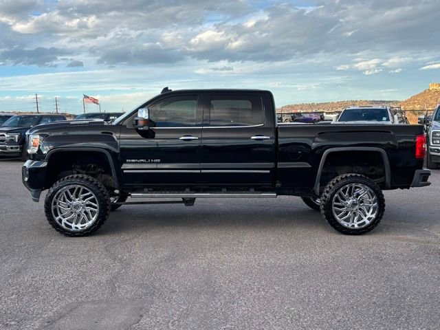 Used 2019 GMC Sierra 2500 Denali w/ Duramax Plus Package image 2
