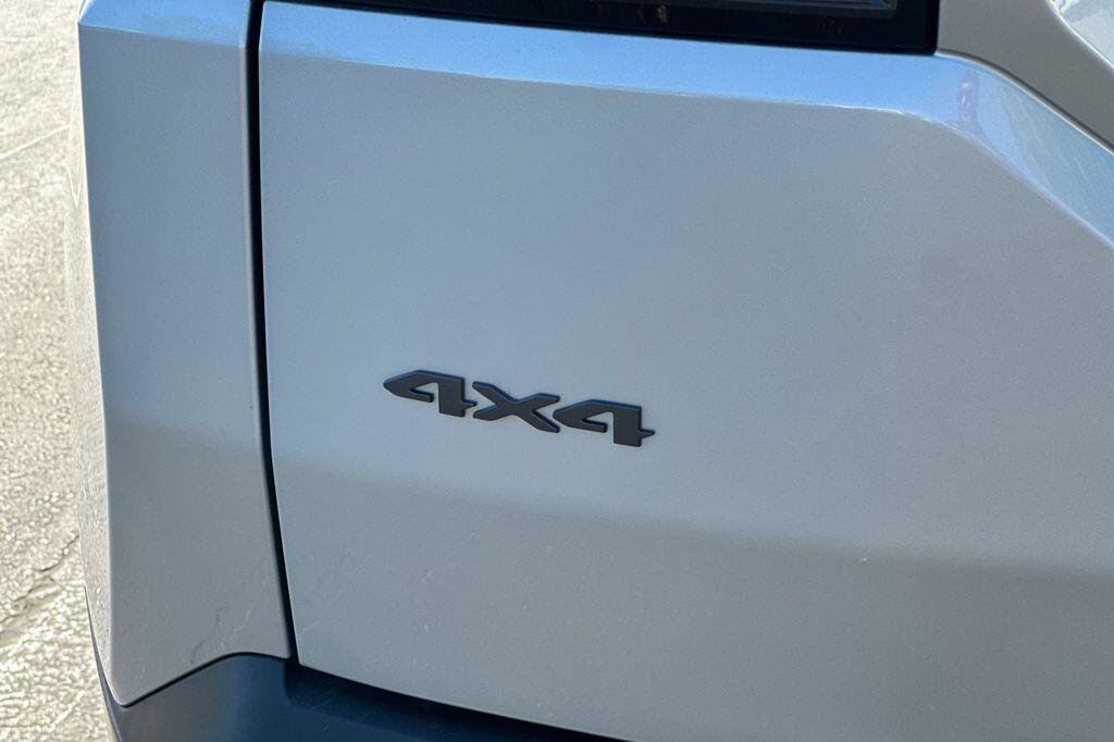 New 2026 Jeep Cherokee Laredo AWD/4WD image 26