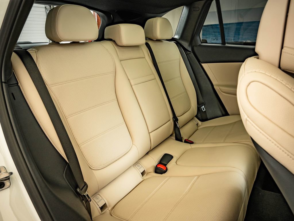 New 2026 Mercedes-Benz GLC 300 4MATIC image 44