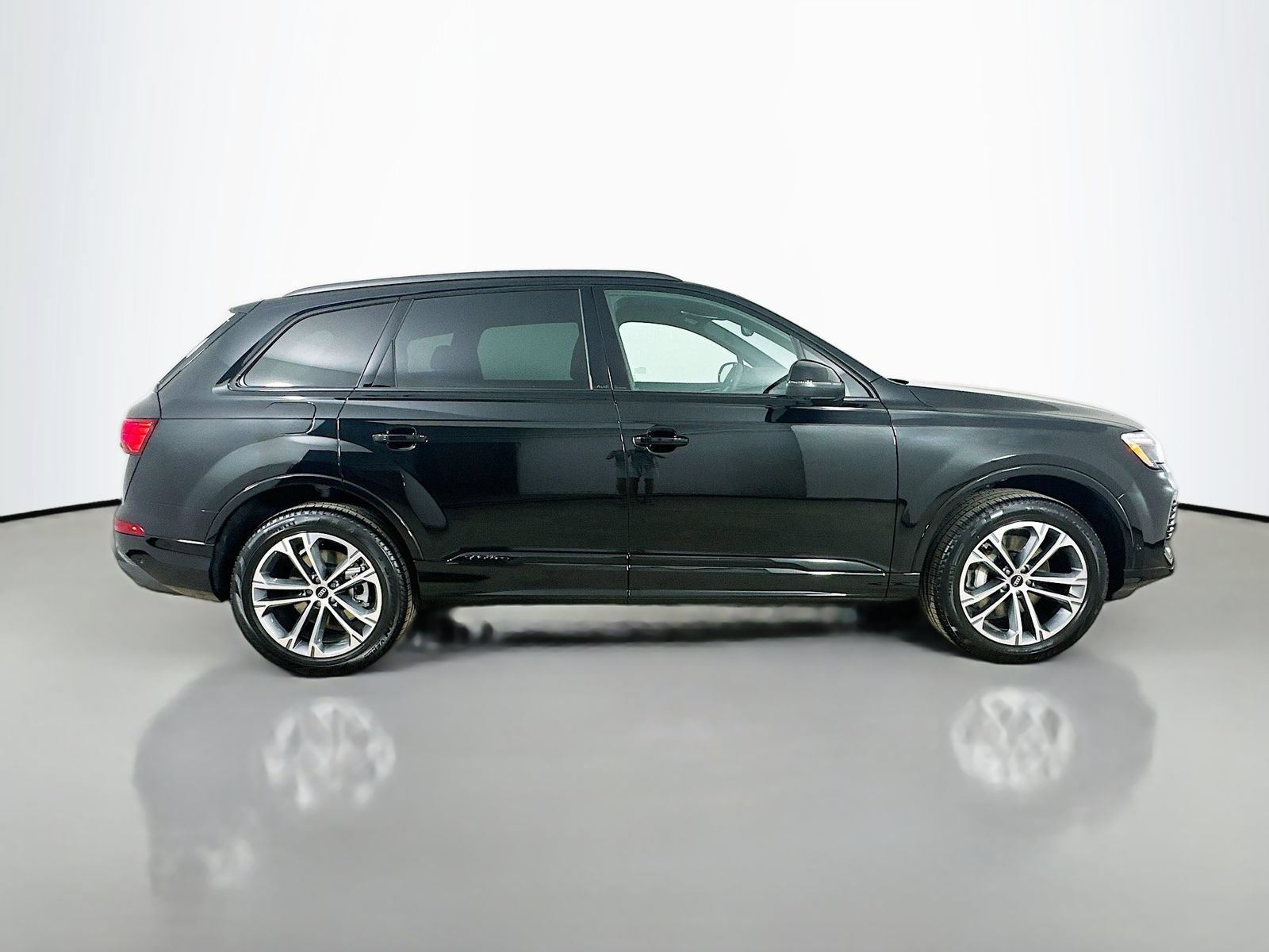 New 2026 Audi Q7 2.0T Premium AWD/4WD image 4