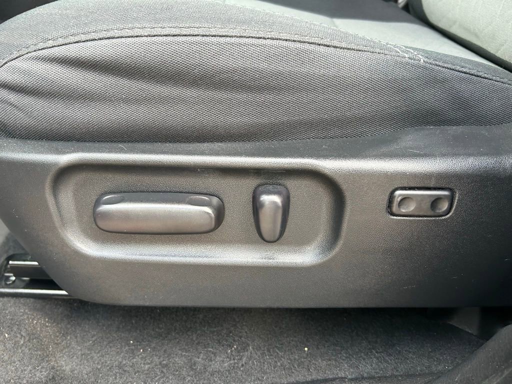 Used 2021 Toyota Tacoma TRD Off-Road image 19