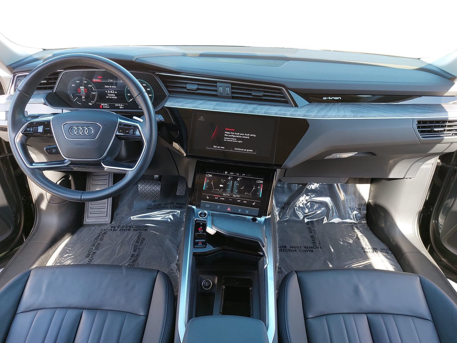 Used 2024 Audi Q8 e-tron Premium Plus AWD/4WD image 9