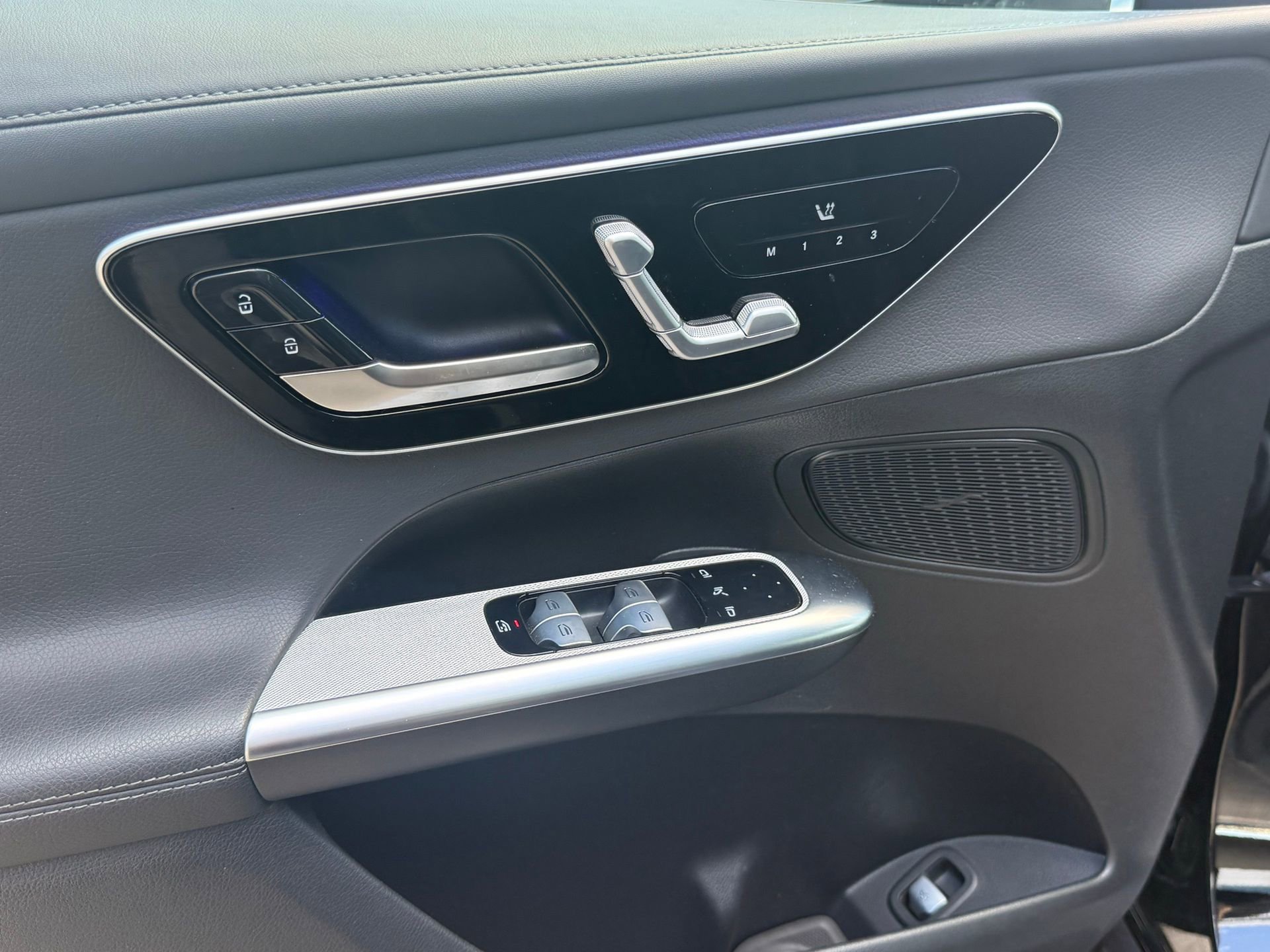 Used 2025 Mercedes-Benz GLC 43 AMG 4MATIC image 43