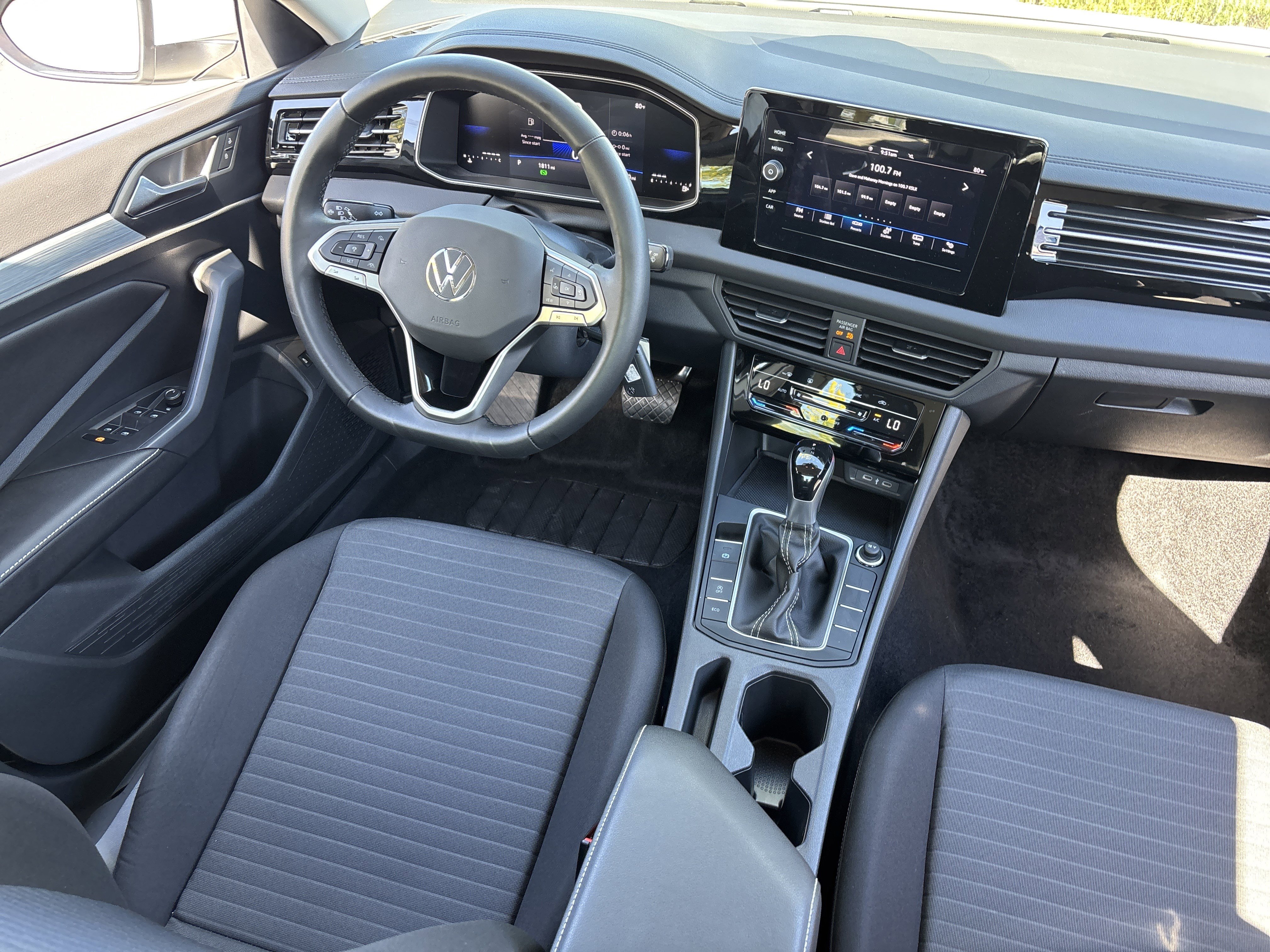 Used 2025 Volkswagen Jetta S image 12