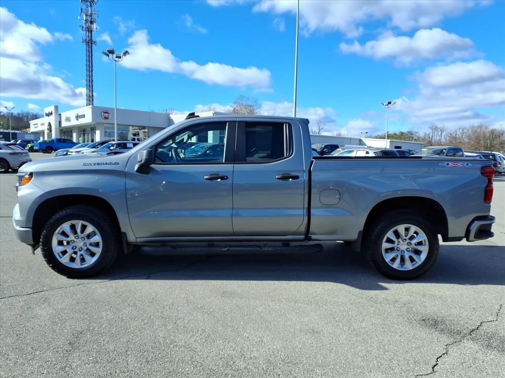 Used 2024 Chevrolet Silverado 1500 Custom w/ LPO, Dark Essentials Package image 7