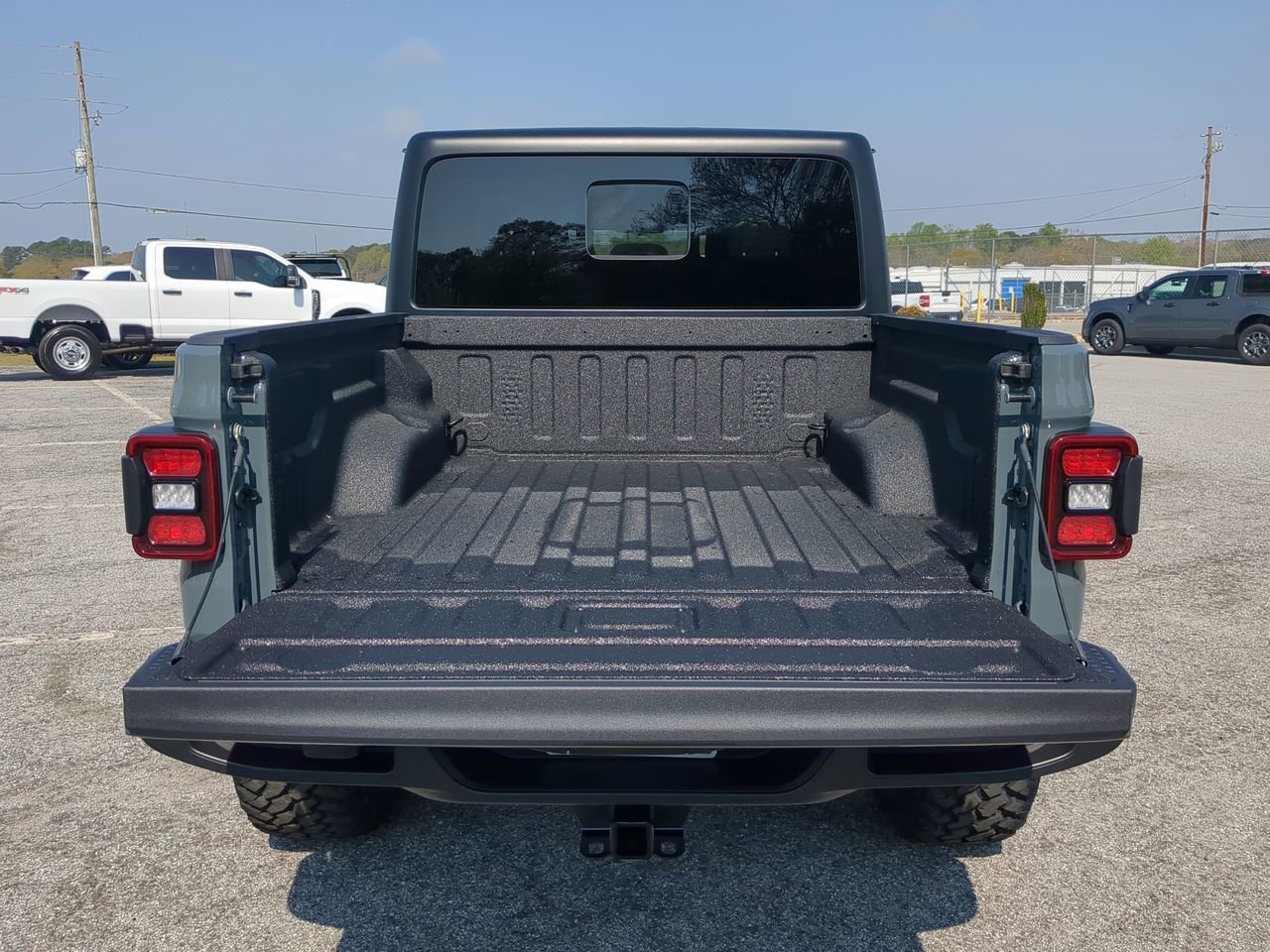 New 2026 Jeep Gladiator Willys AWD/4WD image 12