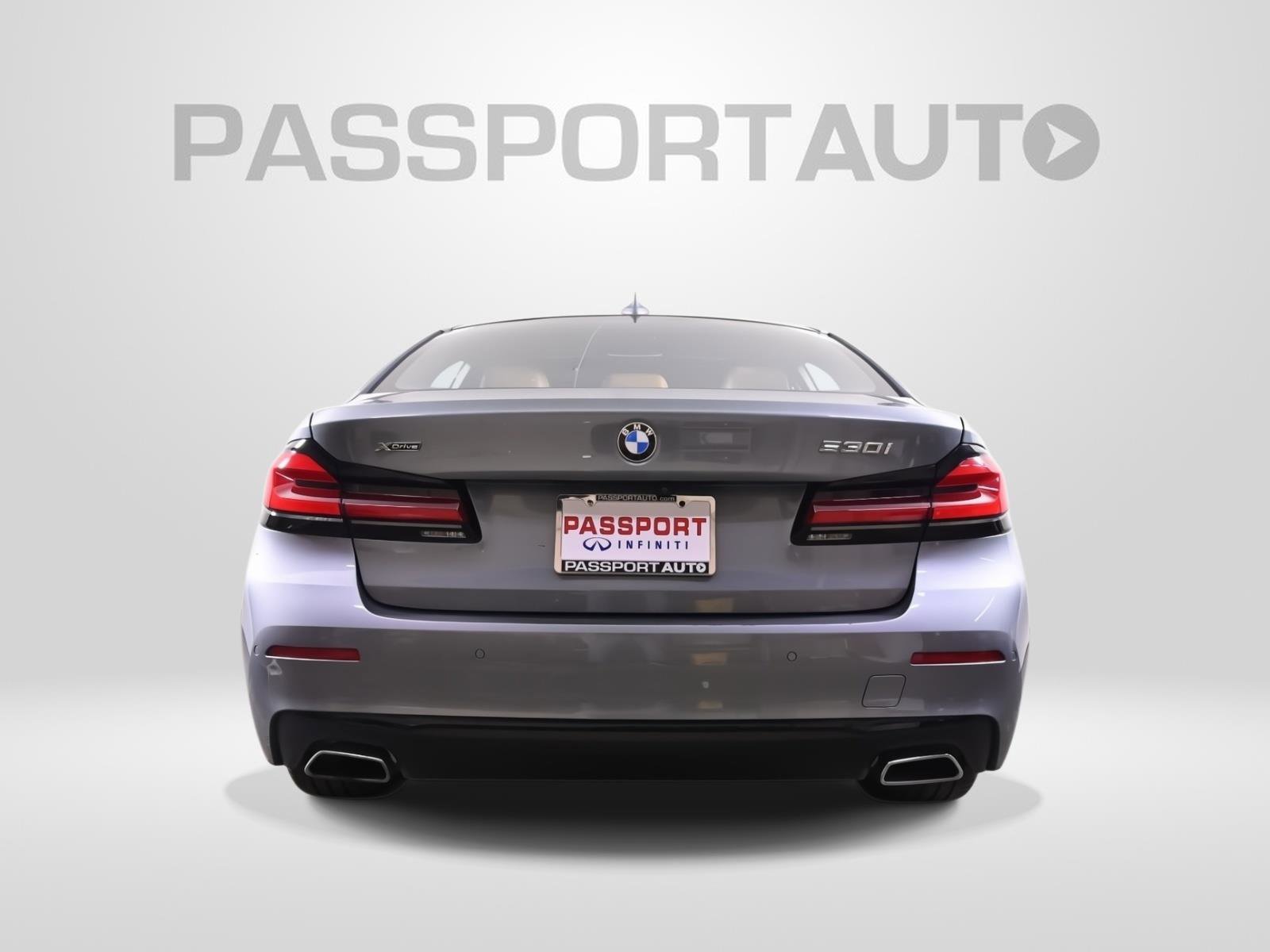 Used 2022 BMW 530i xDrive w/ Premium Package AWD/4WD image 5