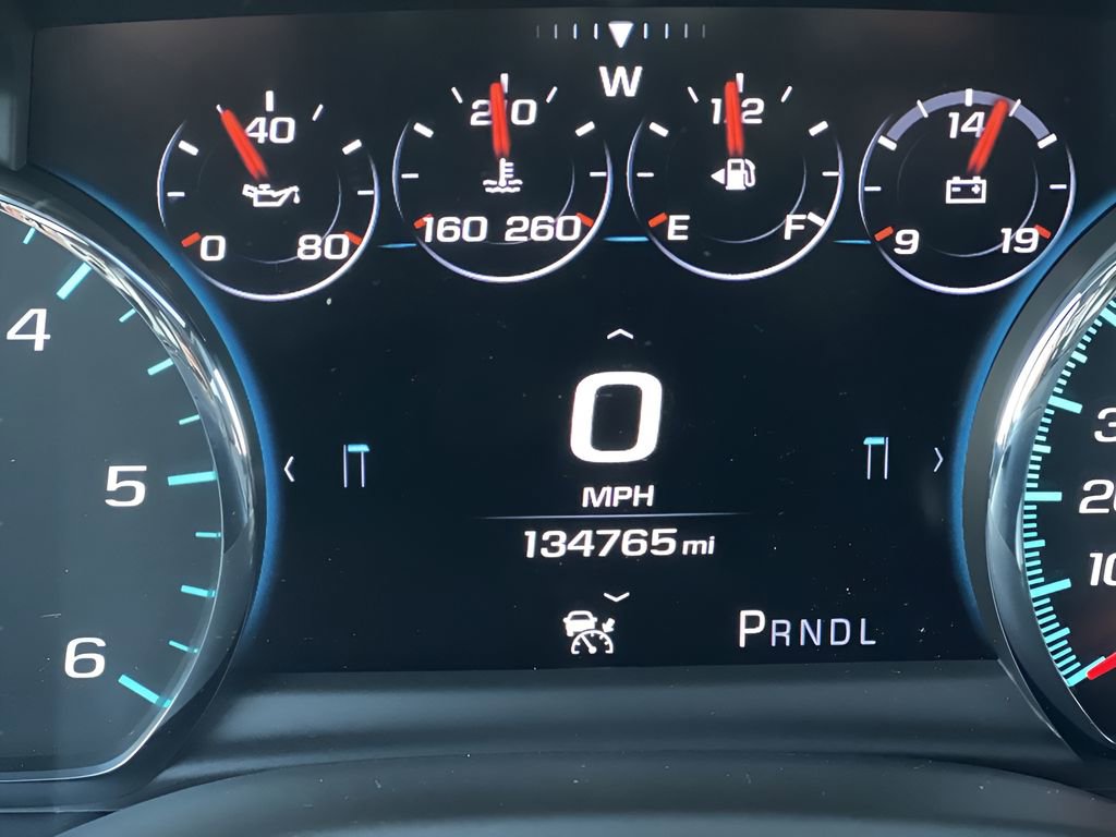 Used 2018 Chevrolet Suburban Premier image 12