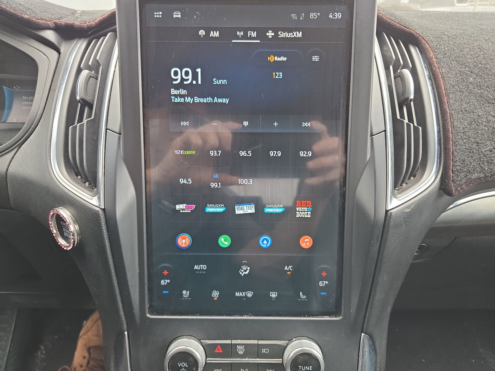 Used 2022 Ford Edge Titanium w/ Equipment Group 301A AWD/4WD image 5