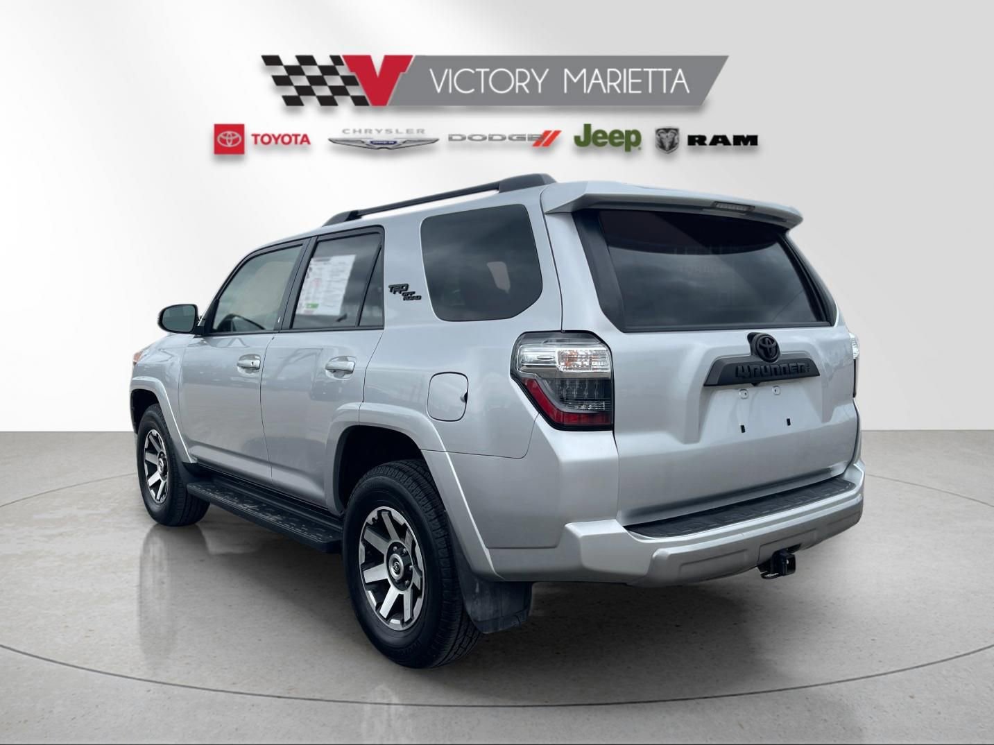Used 2020 Toyota 4Runner TRD Off-Road Premium w/ Moonroof Package AWD/4WD image 3