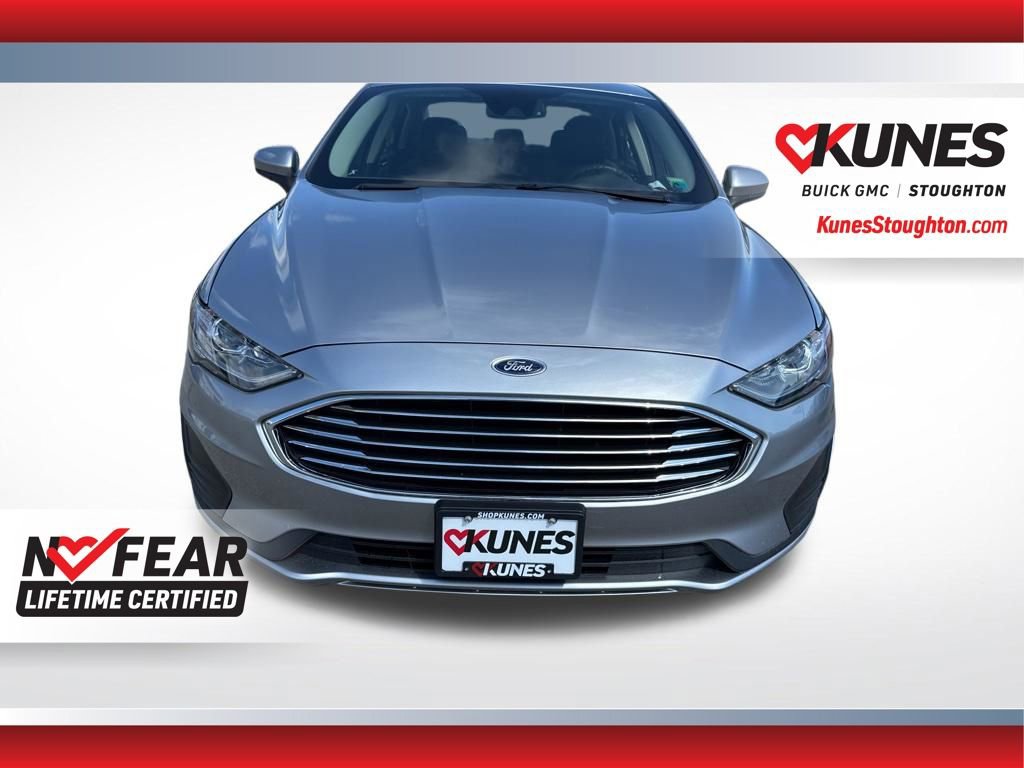 Used 2020 Ford Fusion SE image 4
