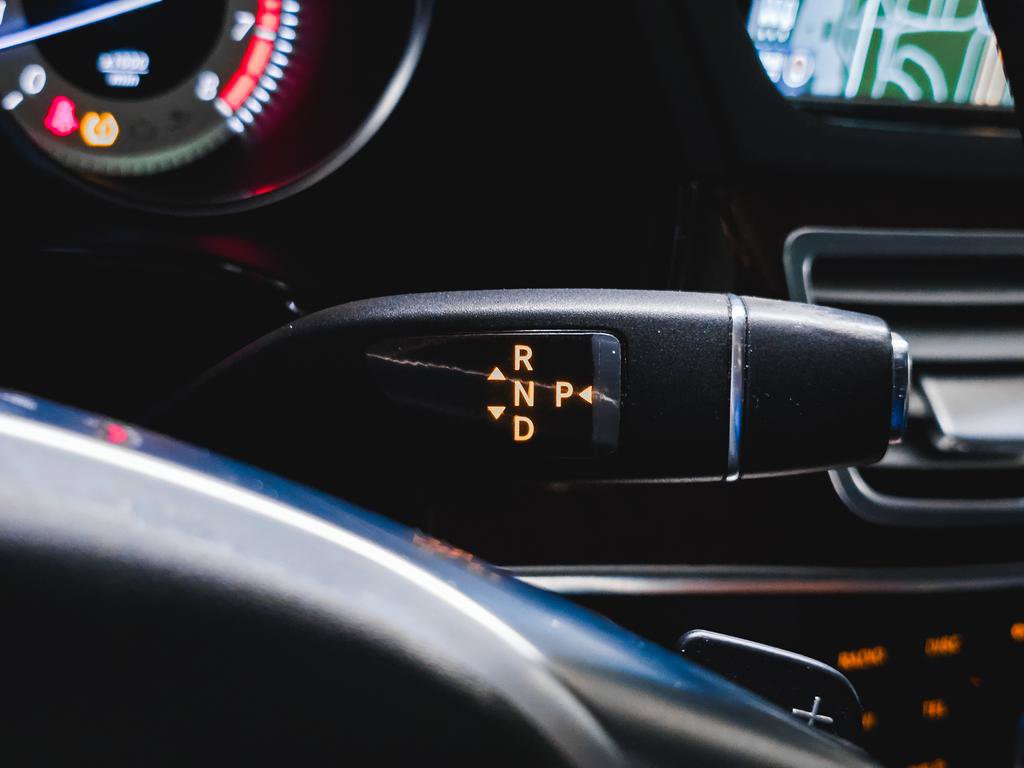 Used 2014 Mercedes-Benz E 350 4MATIC Sedan image 25