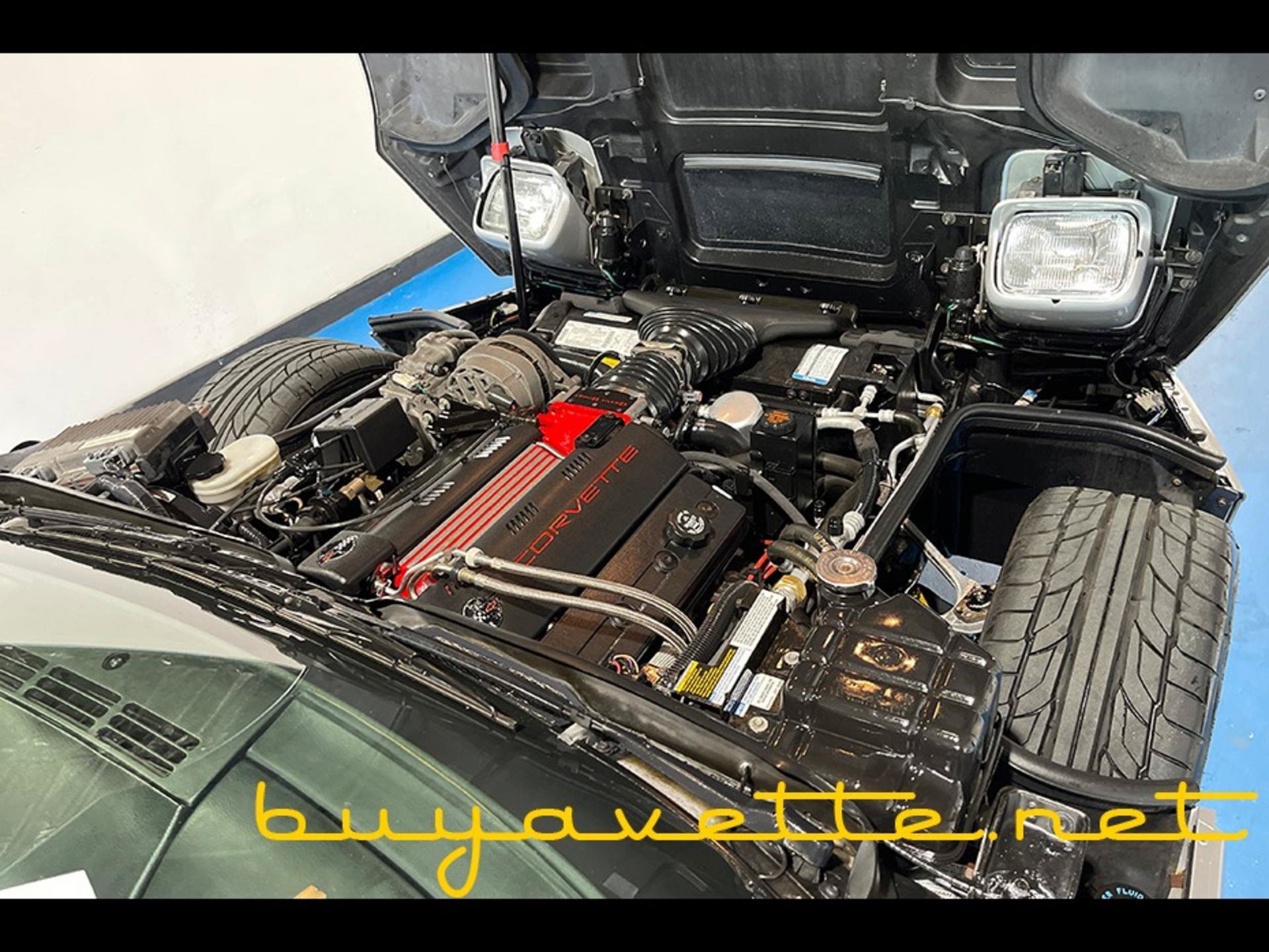 Used 1996 Chevrolet Corvette Coupe RWD image 28