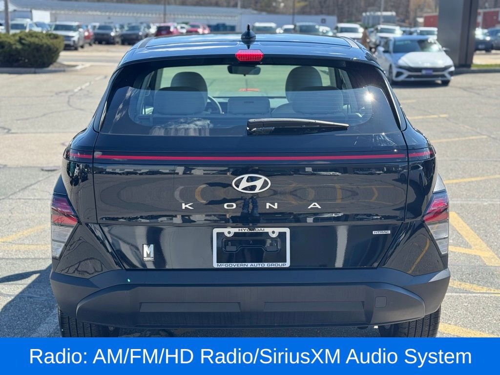 Used 2024 Hyundai Kona SE image 5