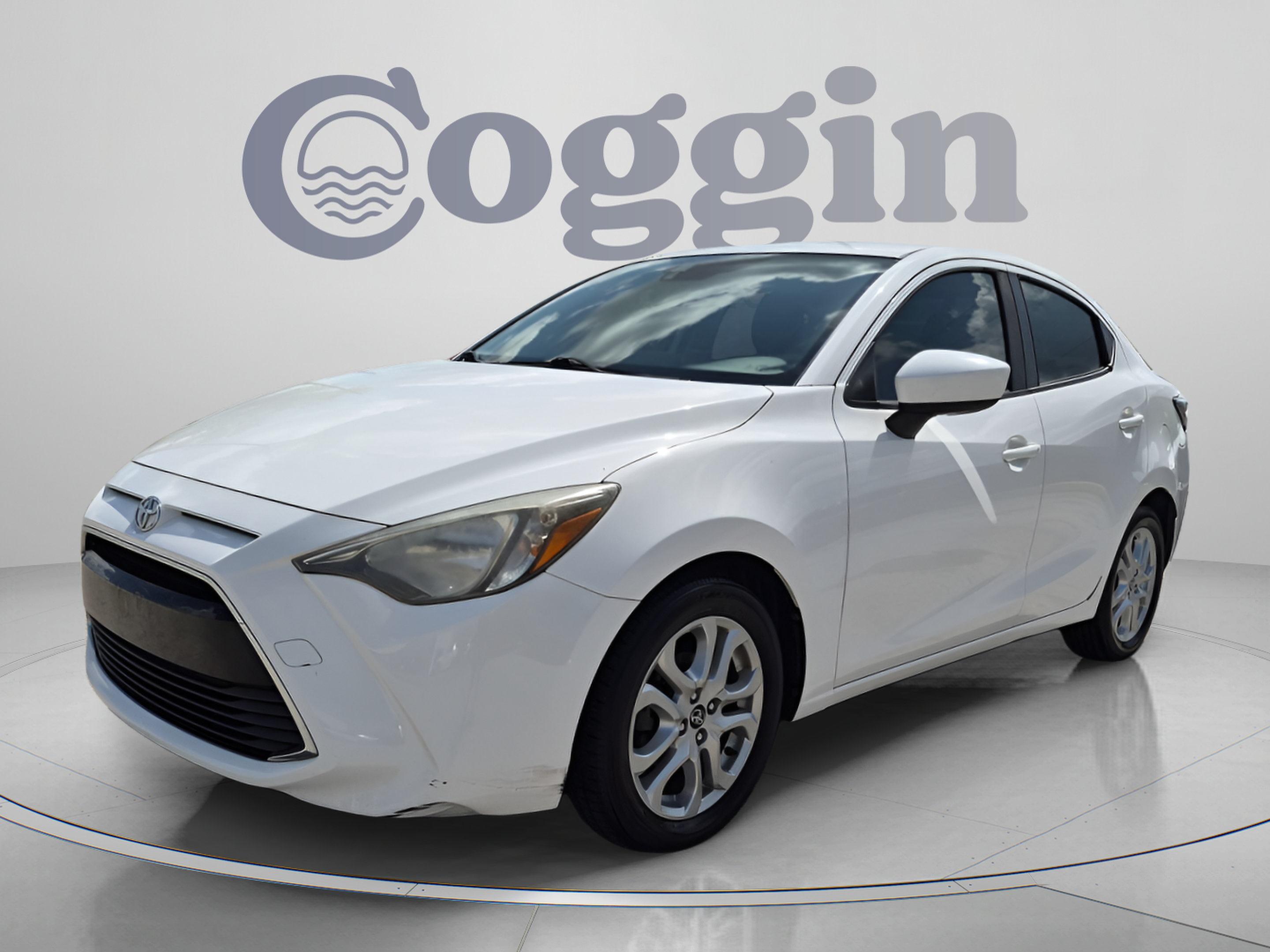 Used 2017 Toyota Yaris iA FWD image 2