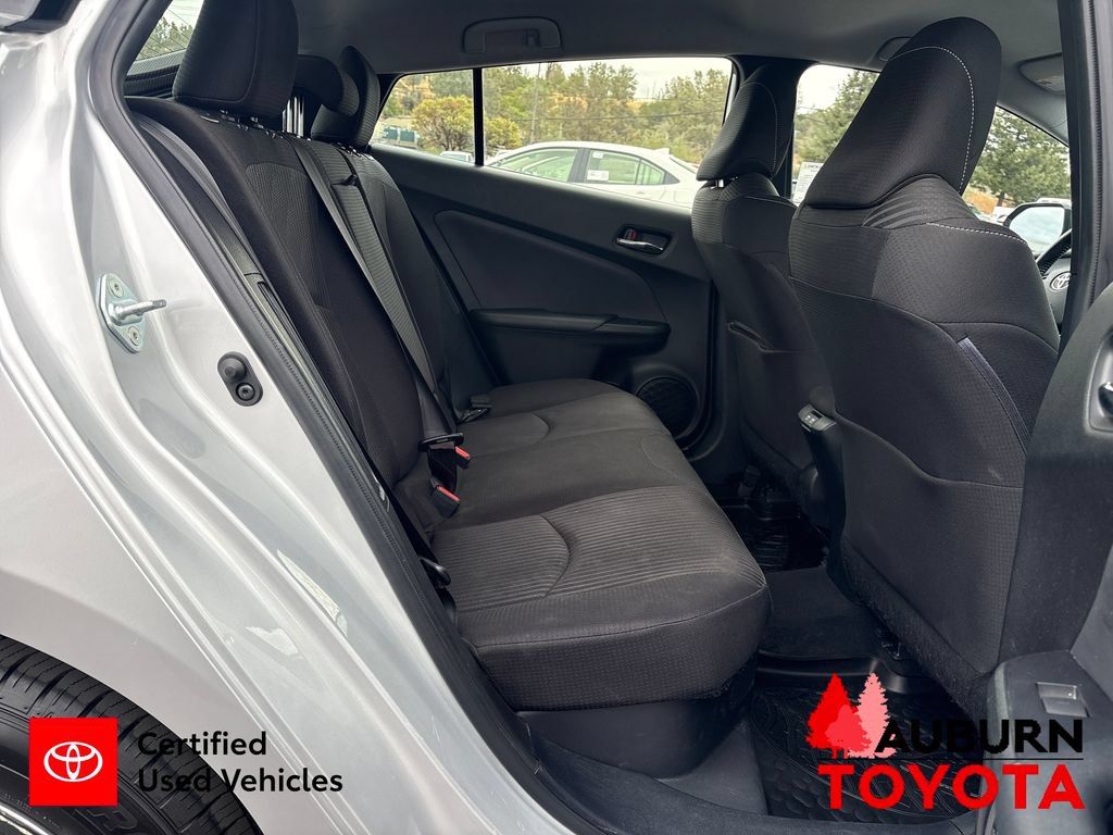 Used 2020 Toyota Prius Prime LE FWD image 28