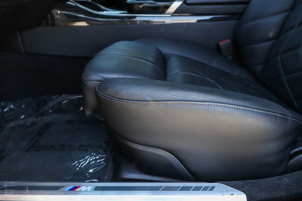 Used 2023 BMW 740i RWD image 21