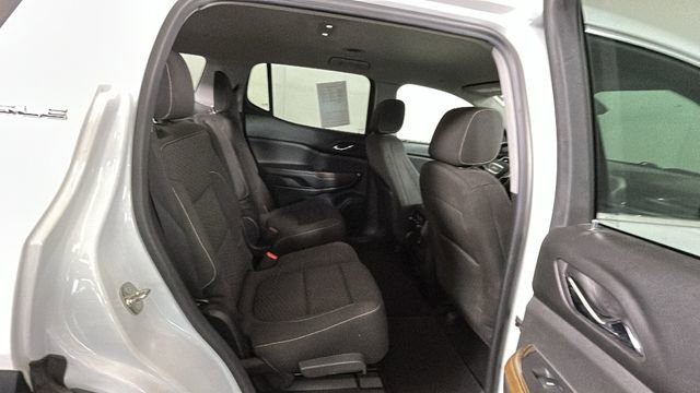 Used 2017 GMC Acadia SLE FWD image 29