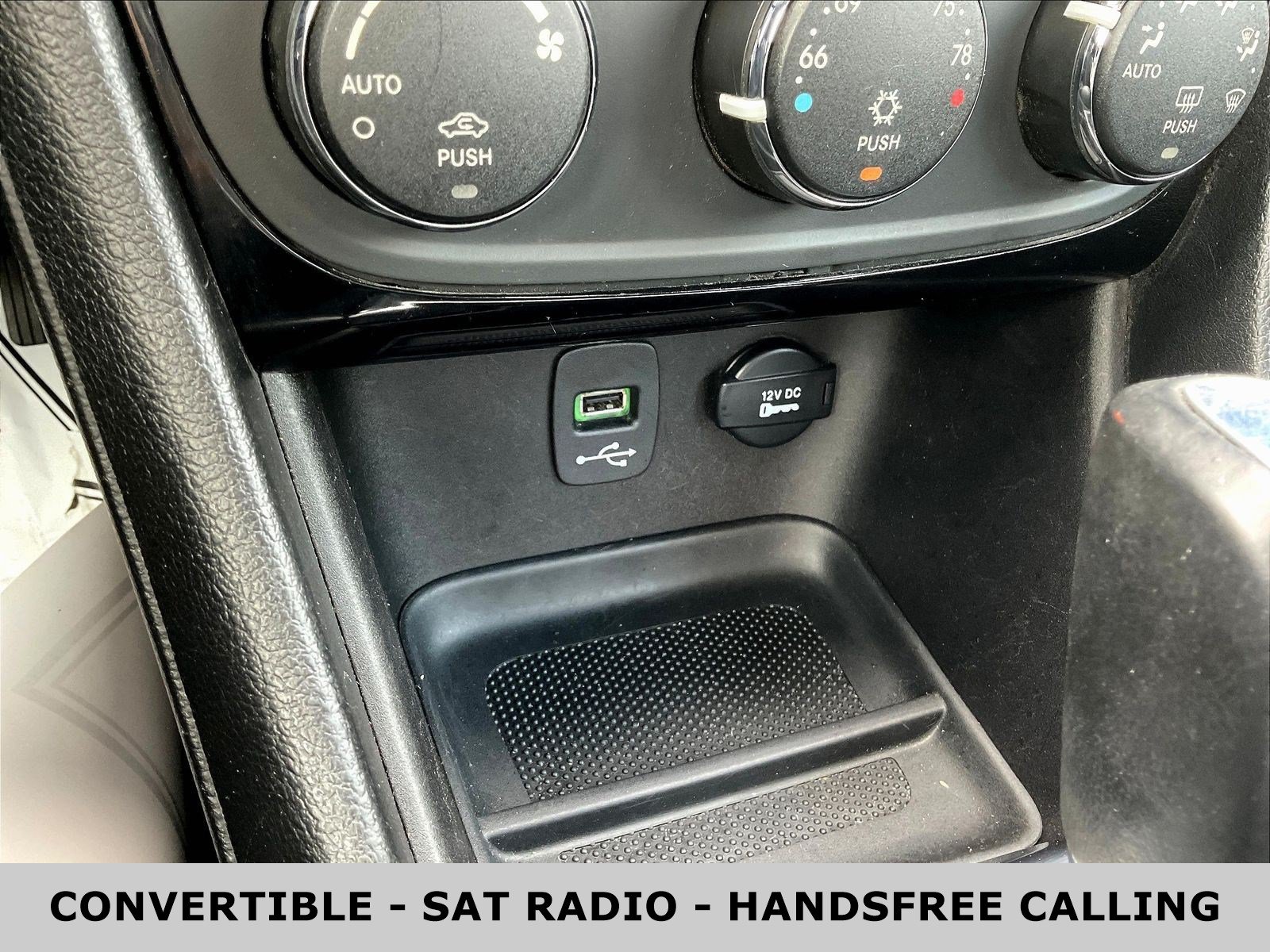 Used 2014 Chrysler 200 S FWD image 15
