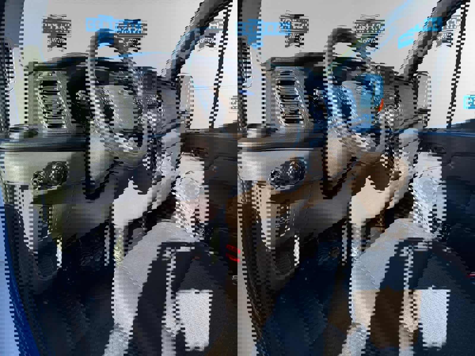 Used 2024 Ford Transit 250 Low Roof w/ Exterior Upgrade Package image 19