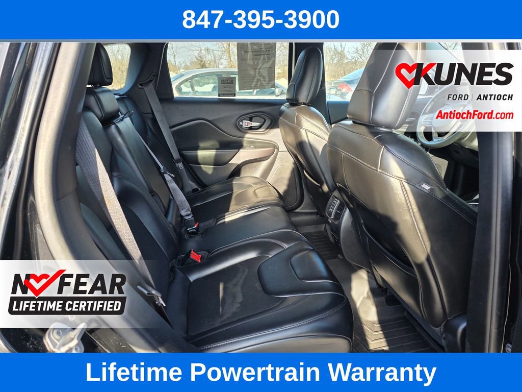 Used 2020 Jeep Cherokee Latitude Plus image 24