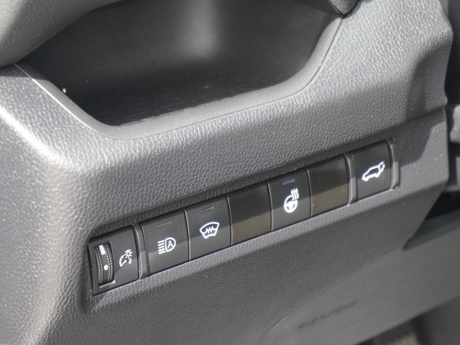 Used 2024 Toyota RAV4 XLE w/ Convenience Package FWD image 20