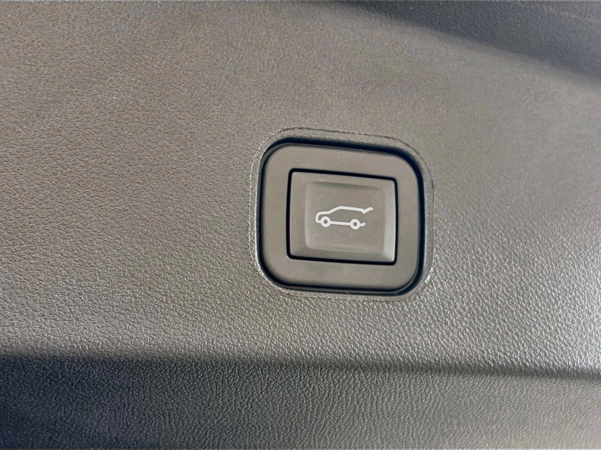 New 2027 Cadillac Lyriq Sport RWD image 13
