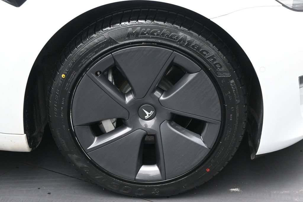 Used 2022 Tesla Model 3 Long Range AWD/4WD image 34