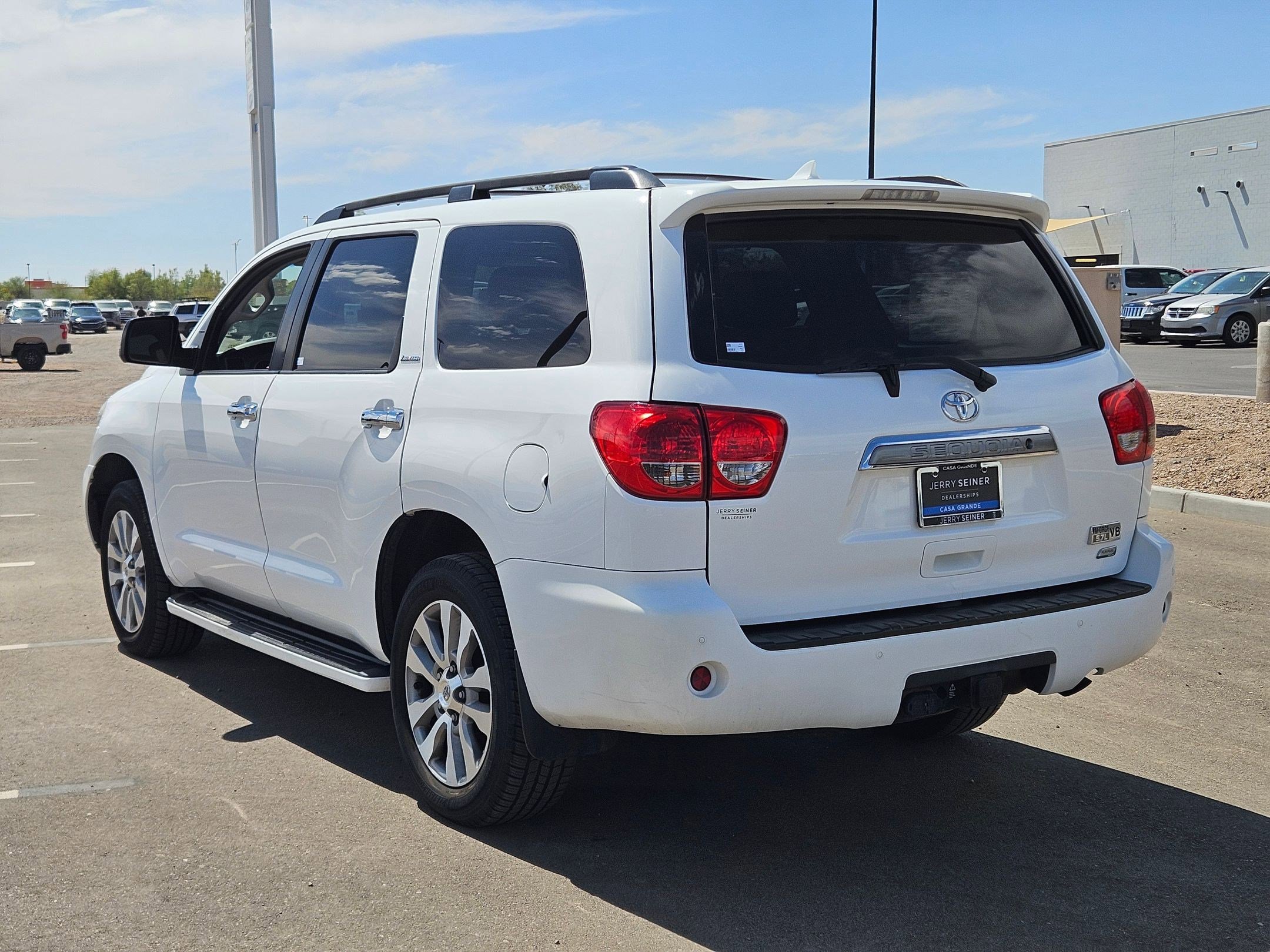 Used 2015 Toyota Sequoia Limited AWD/4WD image 3