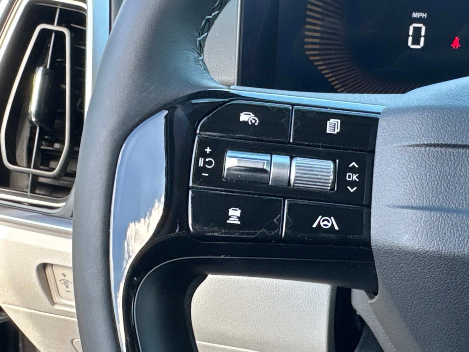 New 2026 Kia Sorento S w/ S Panoramic Sunroof Package FWD image 29