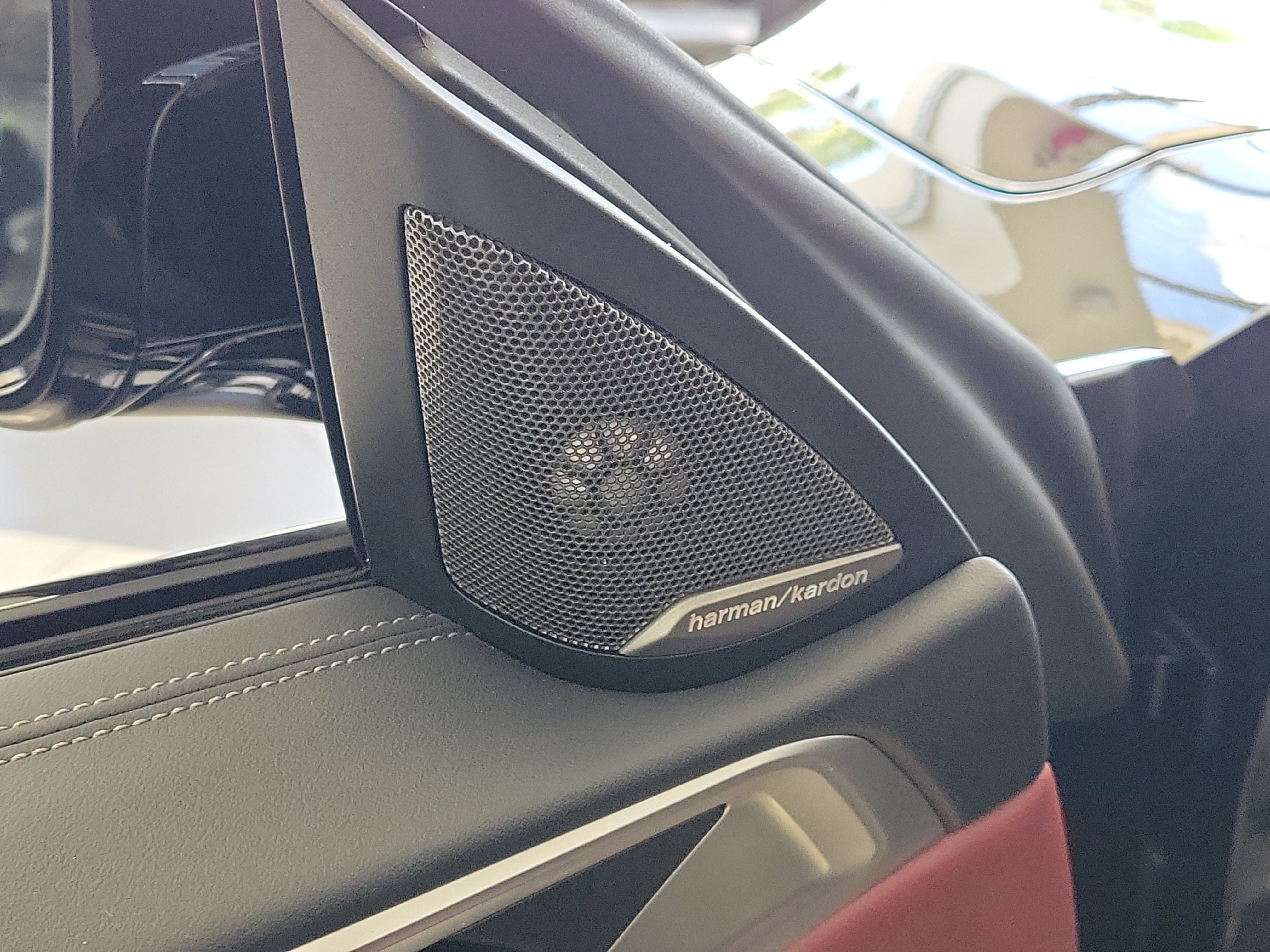 Used 2026 BMW M440i Convertible RWD image 15