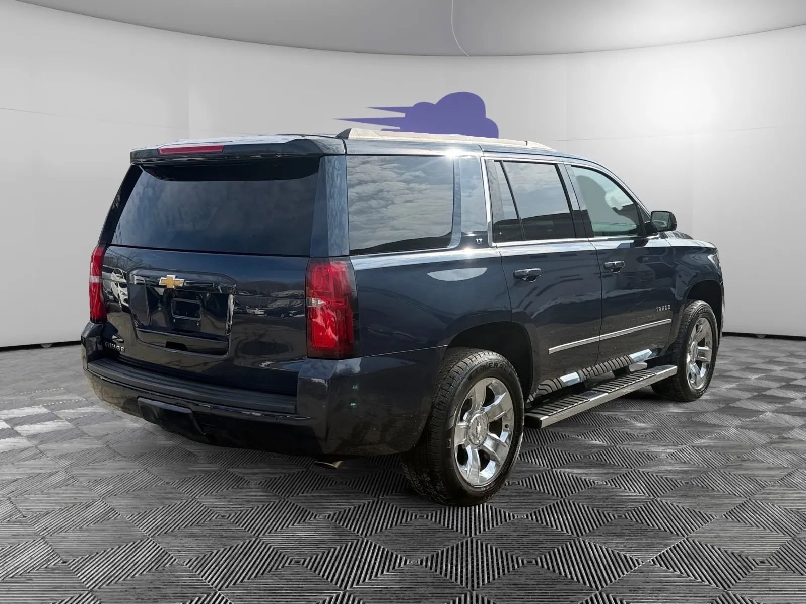 Used 2018 Chevrolet Tahoe LT w/ LT Signature Package AWD/4WD image 5