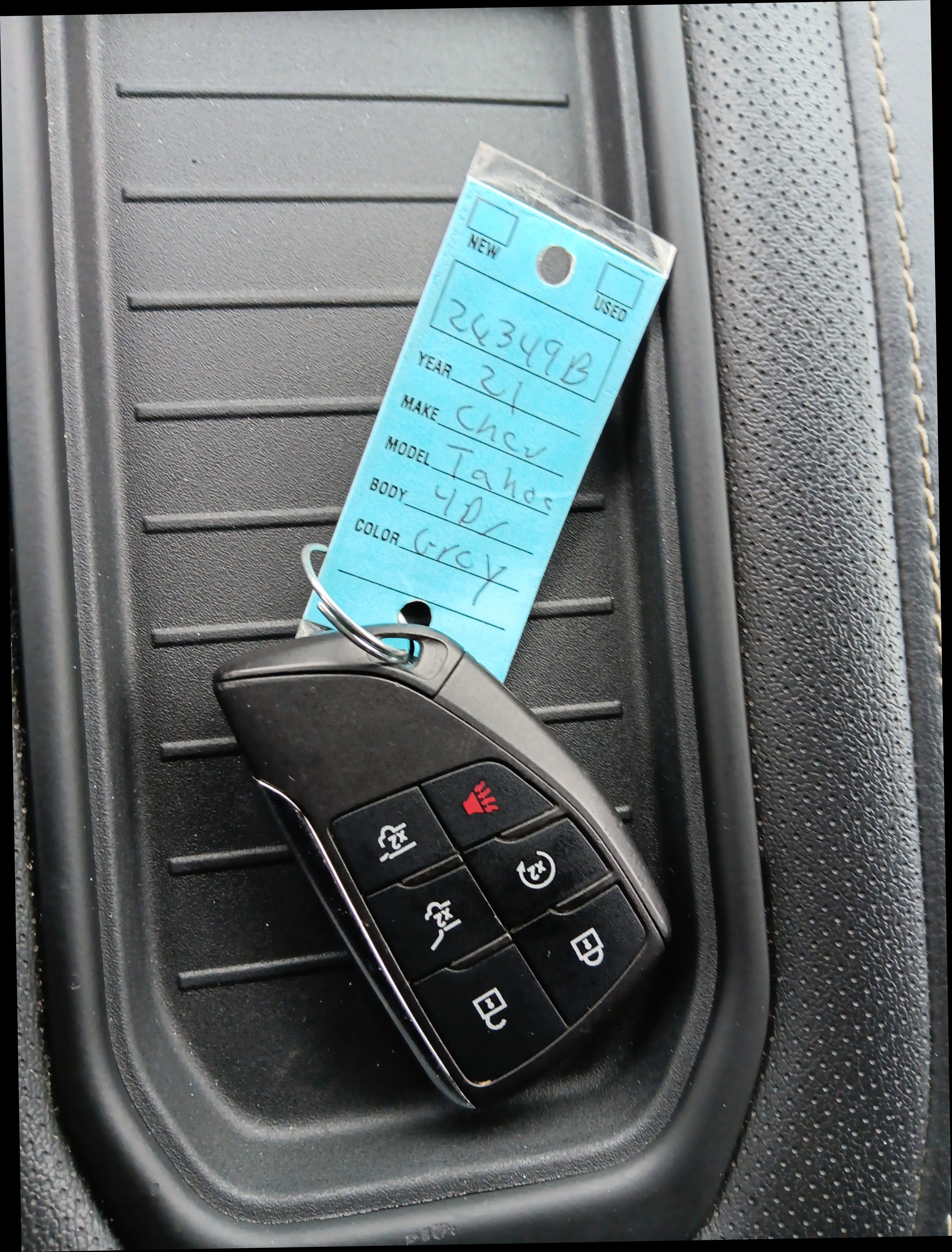 Used 2021 Chevrolet Tahoe Premier w/ Premium Package image 28