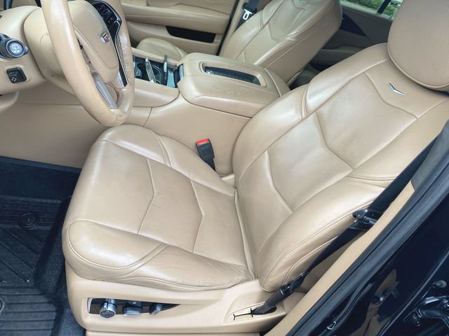 Used 2019 Cadillac Escalade ESV Platinum AWD/4WD image 11