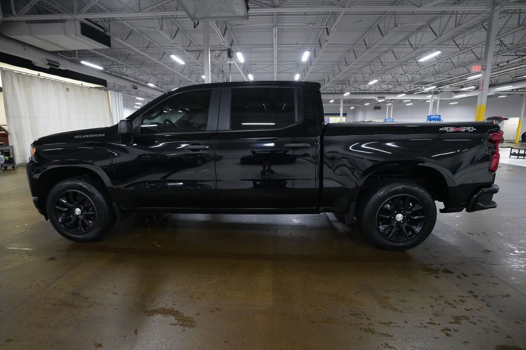 Used 2019 Chevrolet Silverado 1500 Custom w/ Custom Convenience Package AWD/4WD image 22