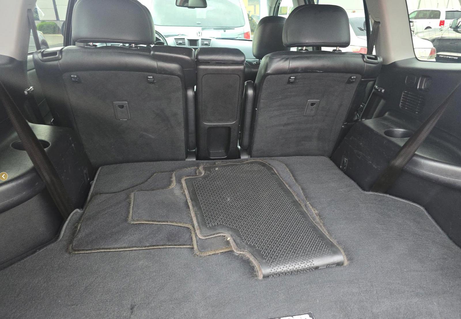 Used 2013 Toyota Highlander SE image 3