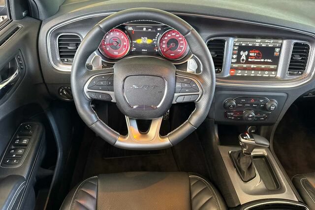 Used 2018 Dodge Charger SRT Hellcat RWD image 11