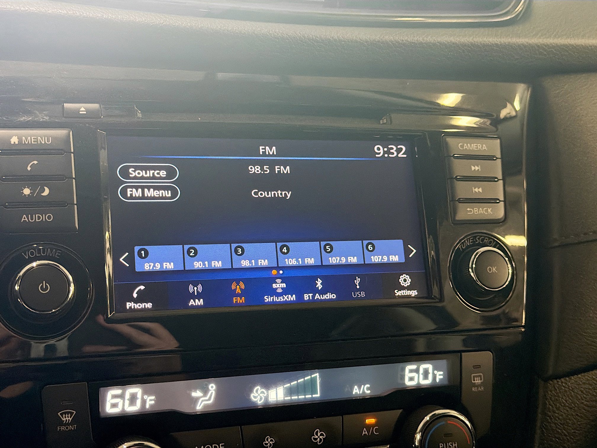 Used 2020 Nissan Rogue SV AWD/4WD image 21