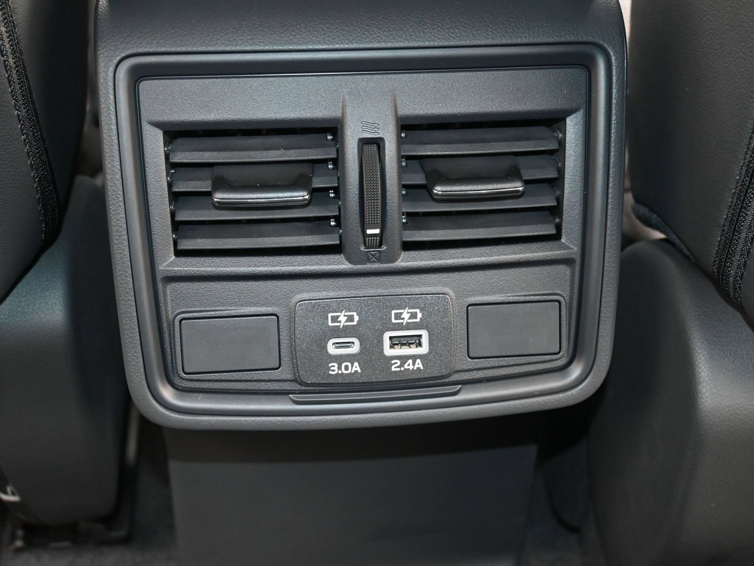 Used 2025 Subaru Forester Premium AWD/4WD image 26