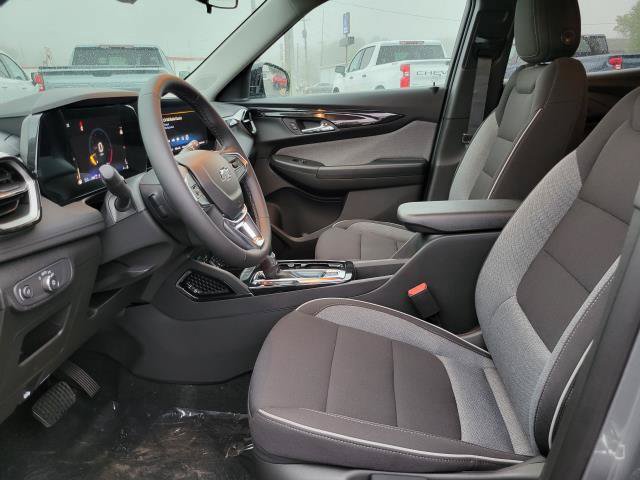New 2026 Chevrolet TrailBlazer LT w/ Midnight Edition AWD/4WD image 8